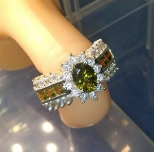 Beautiful Olive Green Ring